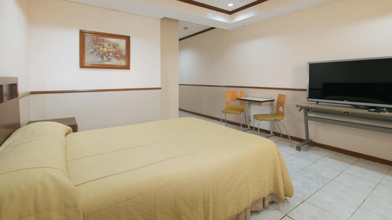 Garden Plaza Hotel Manila Eksteriør billede